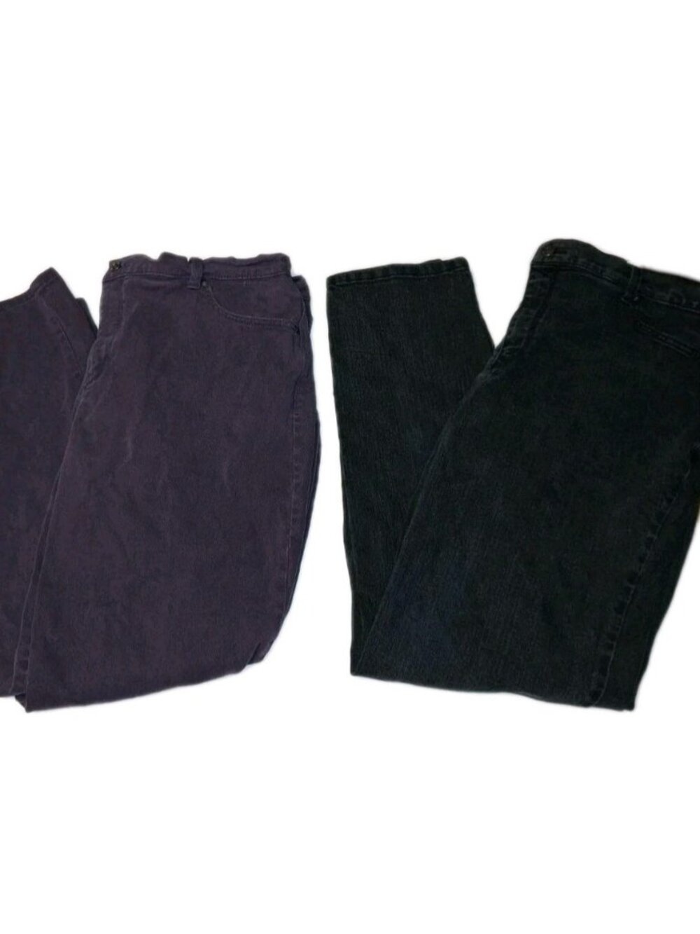 Gloria Vanderbilt Straight Leg Jeans in Black and Plum